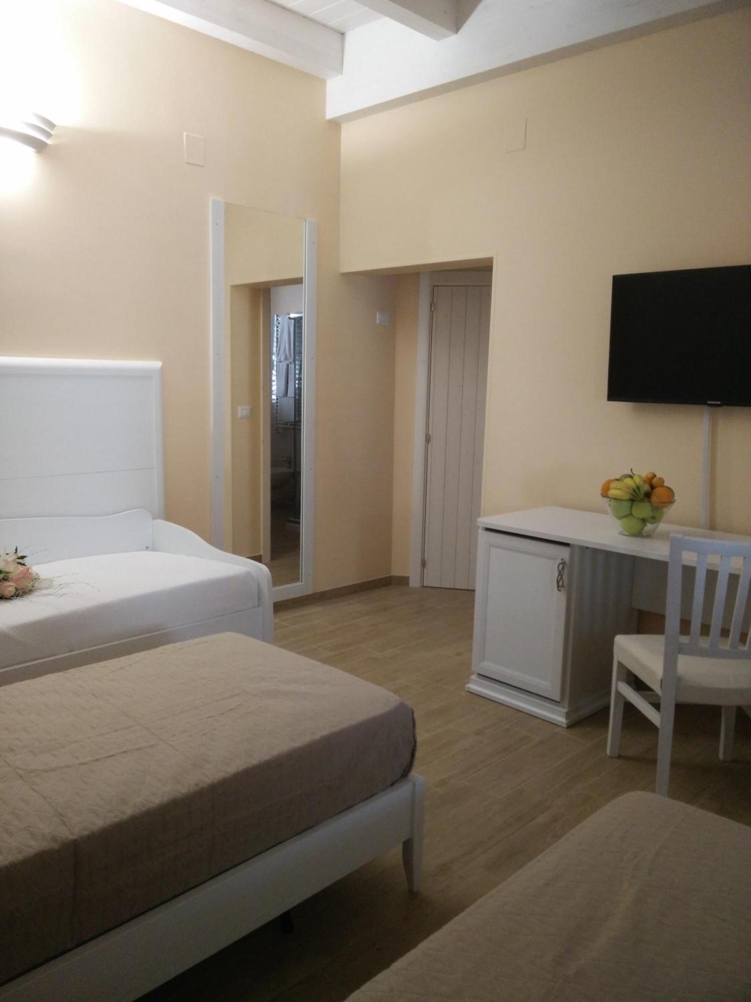 Le Camelie Bed & Breakfast Marina di Ginosa Bilik gambar