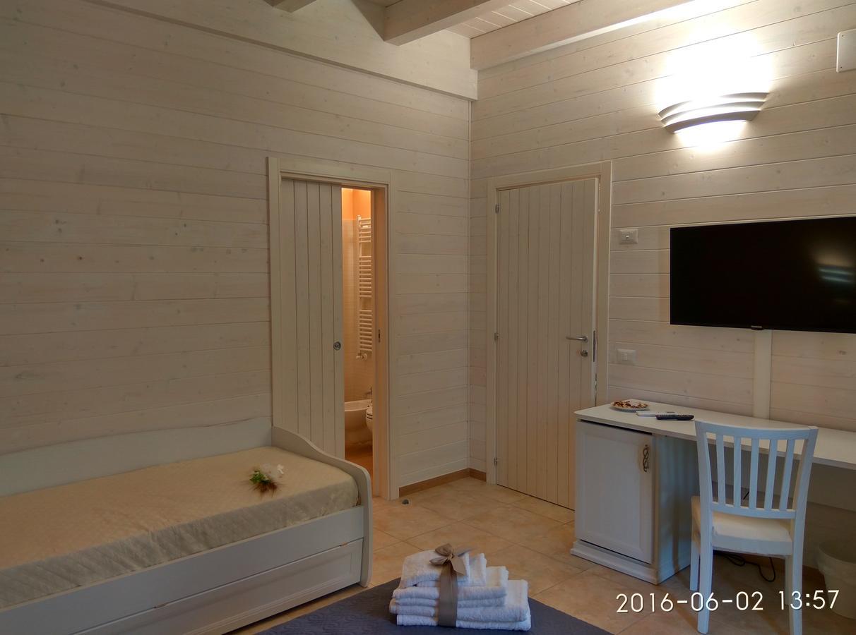 Le Camelie Bed & Breakfast Marina di Ginosa Bilik gambar