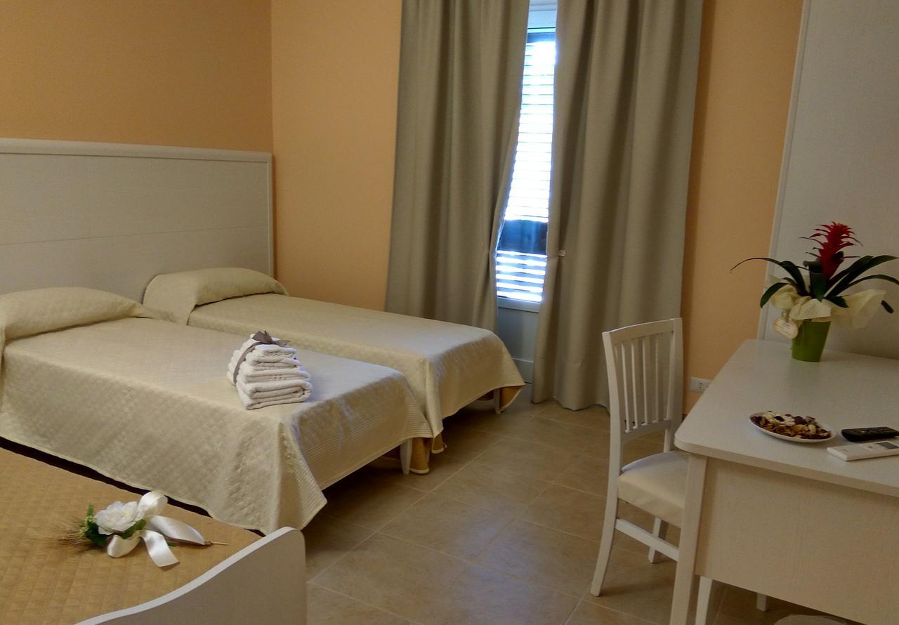 Le Camelie Bed & Breakfast Marina di Ginosa Luaran gambar