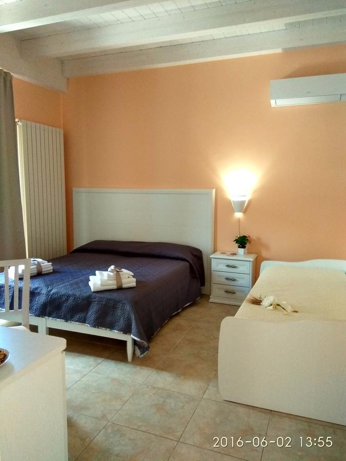 Le Camelie Bed & Breakfast Marina di Ginosa Bilik gambar