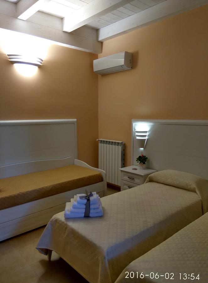 Le Camelie Bed & Breakfast Marina di Ginosa Bilik gambar