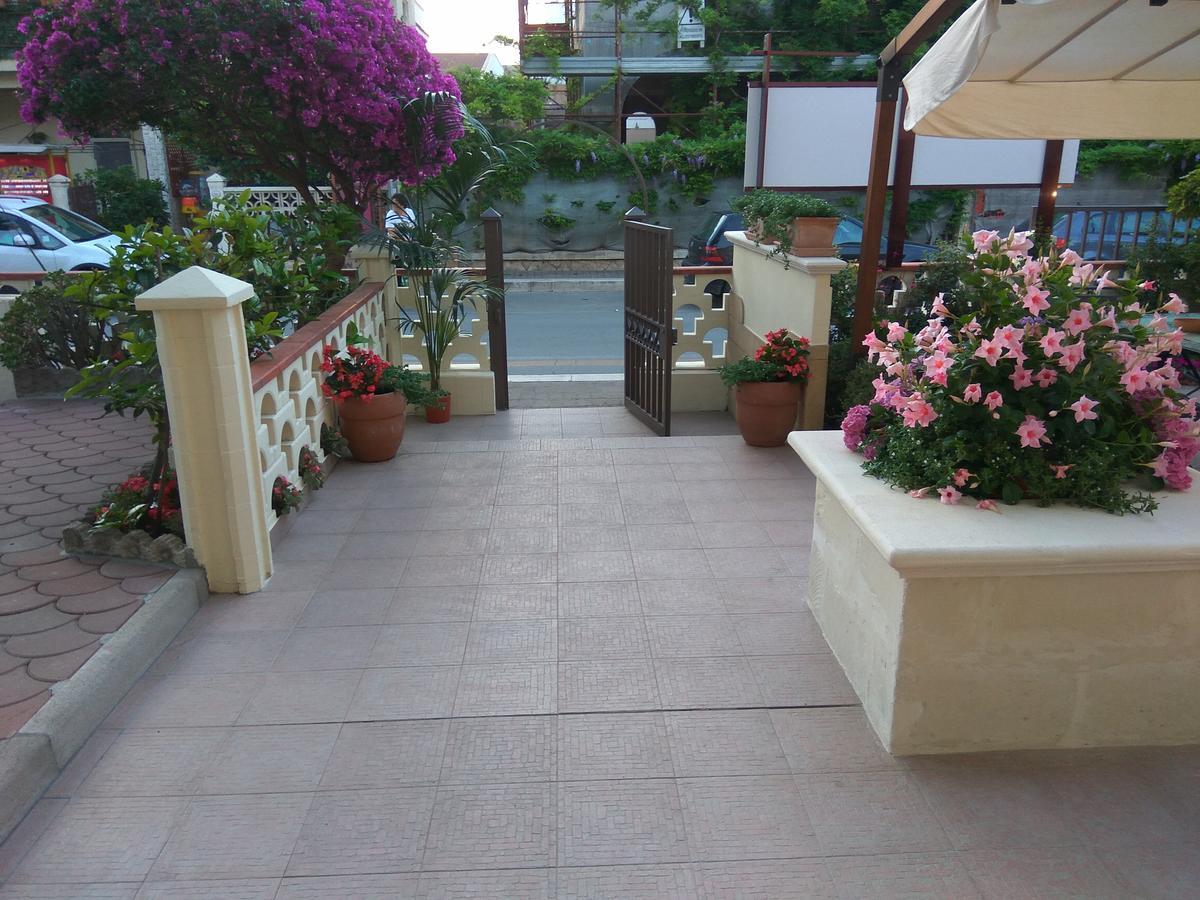 Le Camelie Bed & Breakfast Marina di Ginosa Luaran gambar